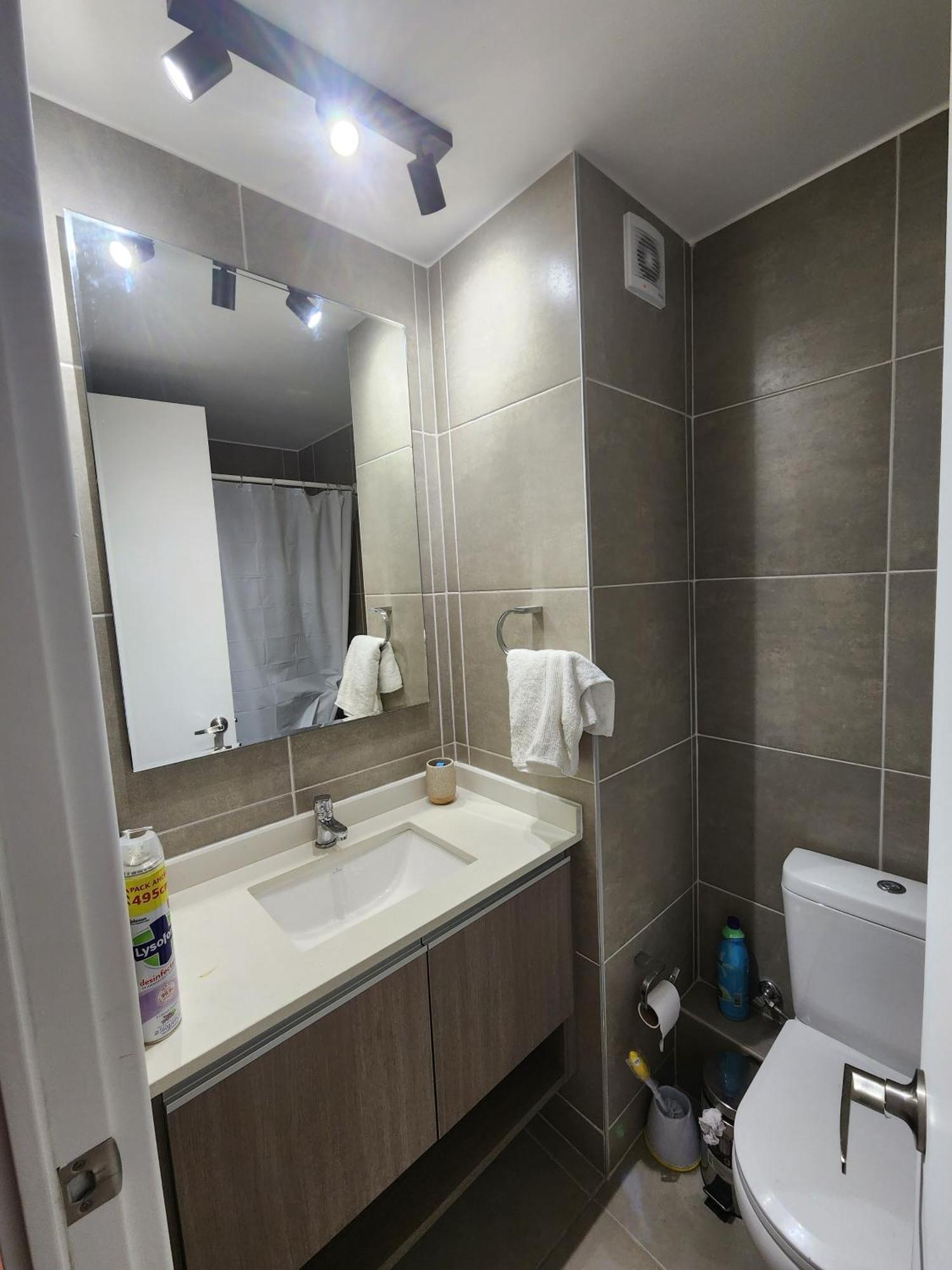 Privada En Nuevo Depto Con Terraza Y Ac Por Metro Irarrazaval Santiago
